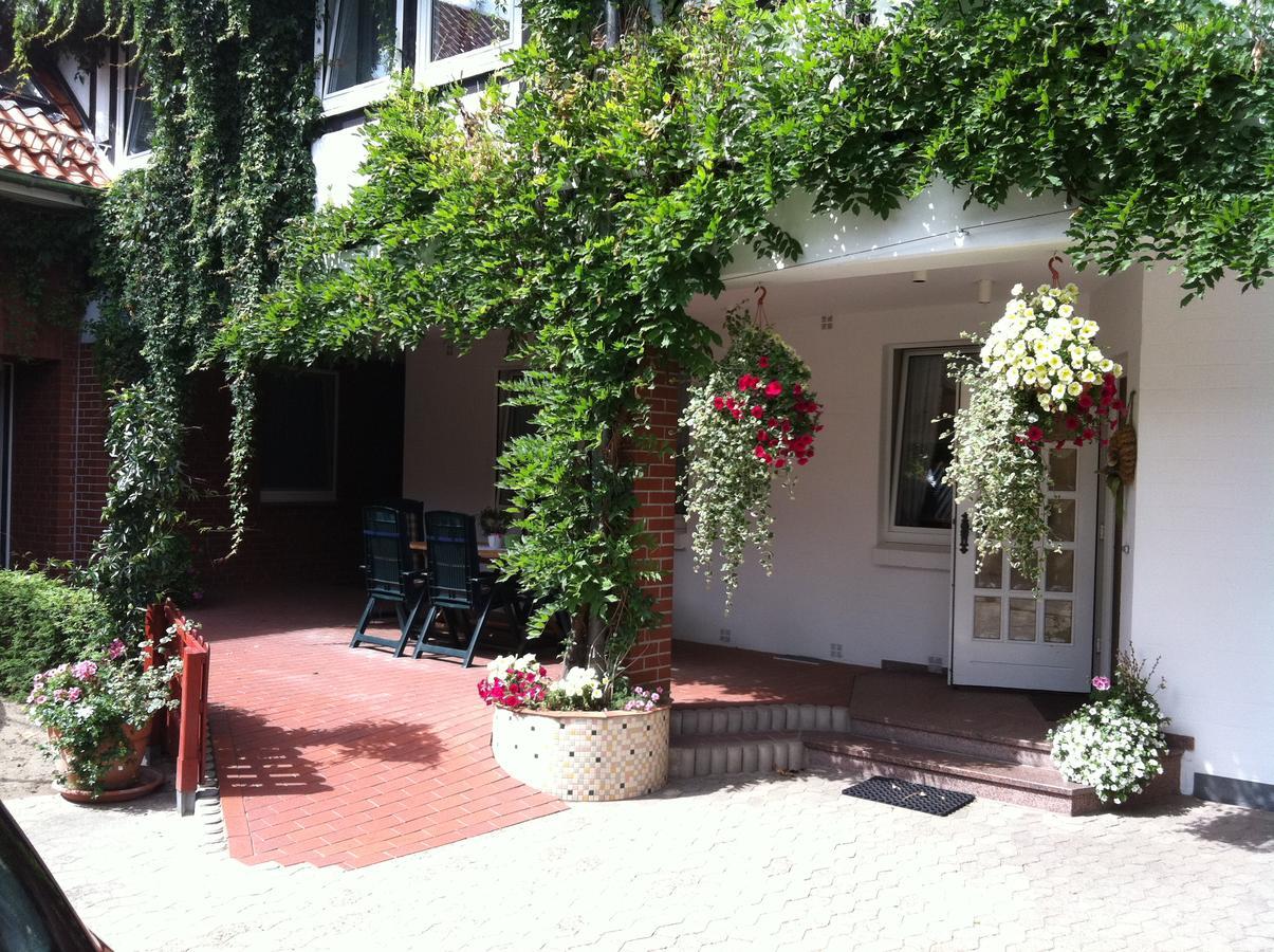 Landhotel Heiner Meyer Wahrenholz ภายนอก รูปภาพ