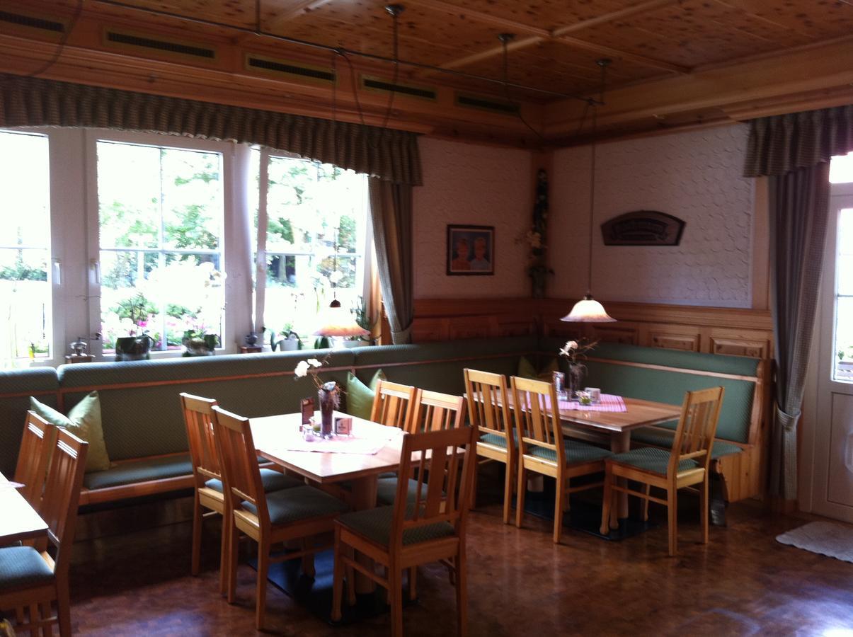 Landhotel Heiner Meyer Wahrenholz ภายนอก รูปภาพ