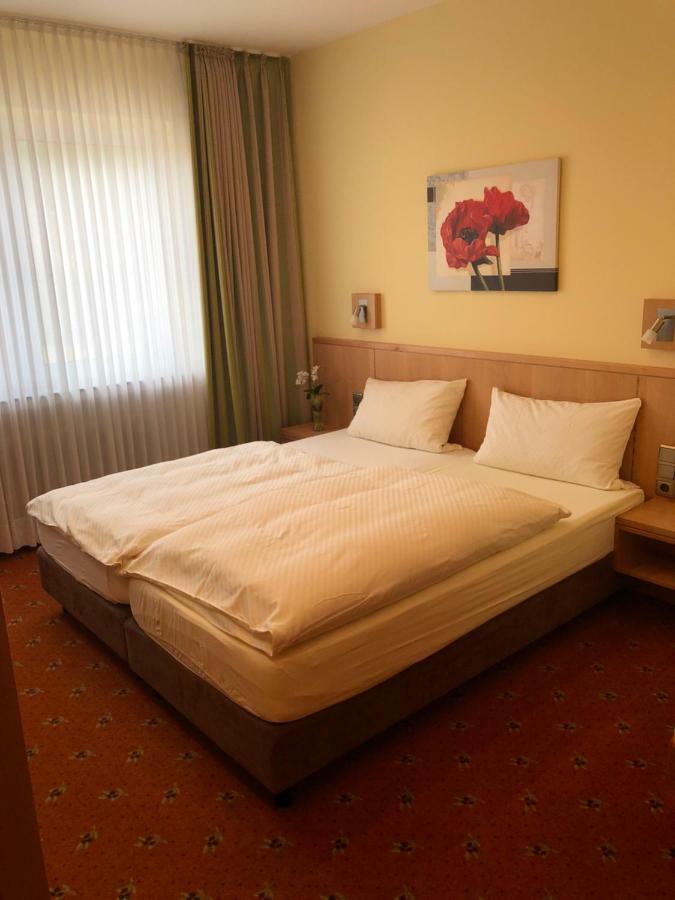 Landhotel Heiner Meyer Wahrenholz ภายนอก รูปภาพ